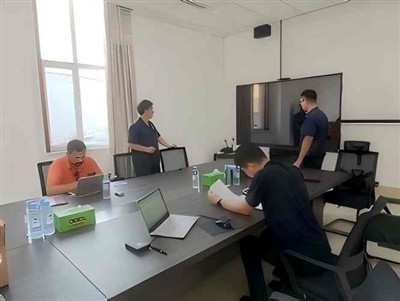 Egy török ​​ügyfél röviden megvitatta az együttműködési ügyeket.